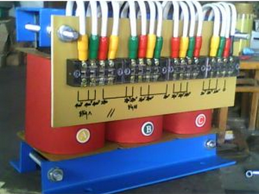 三相变压器的ABC三个相位